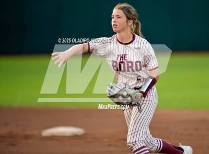 Thumbnail 2 in Grandview vs. Whitesboro (UIL 3A Softball Div 1 State Finals) photogallery.