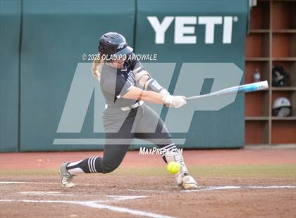 Thumbnail 2 in Grandview vs. Whitesboro (UIL Softball 3A Div 1 Final) photogallery.