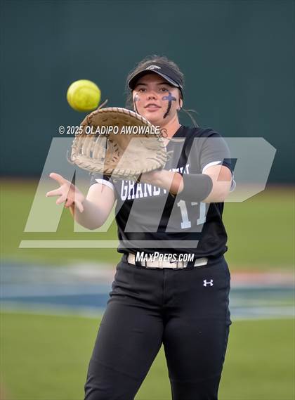 Thumbnail 1 in Grandview vs. Whitesboro (UIL Softball 3A Div 1 Final) photogallery.