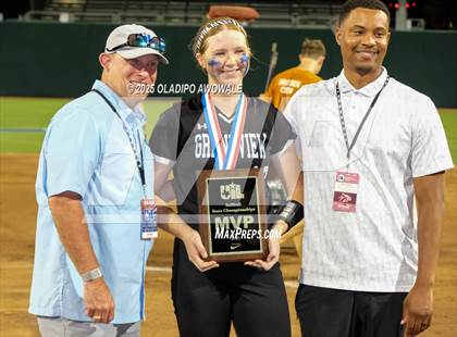 Thumbnail 2 in Grandview vs. Whitesboro (UIL Softball 3A Div 1 Final) photogallery.