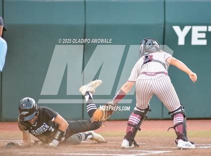 Thumbnail 1 in Grandview vs. Whitesboro (UIL Softball 3A Div 1 Final) photogallery.