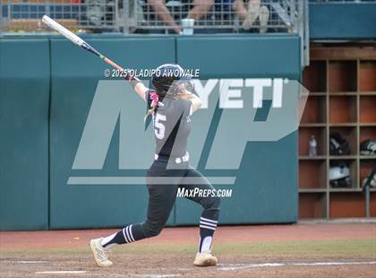 Thumbnail 3 in Grandview vs. Whitesboro (UIL Softball 3A Div 1 Final) photogallery.