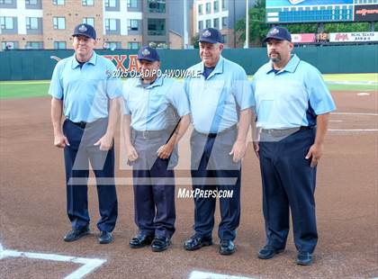 Thumbnail 2 in Grandview vs. Whitesboro (UIL Softball 3A Div 1 Final) photogallery.