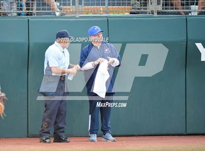 Thumbnail 3 in Grandview vs. Whitesboro (UIL Softball 3A Div 1 Final) photogallery.