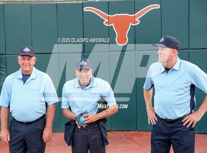 Thumbnail 3 in Grandview vs. Whitesboro (UIL Softball 3A Div 1 Final) photogallery.