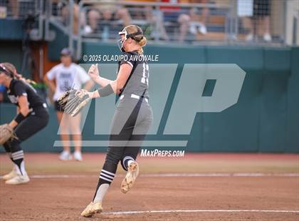 Thumbnail 3 in Grandview vs. Whitesboro (UIL Softball 3A Div 1 Final) photogallery.