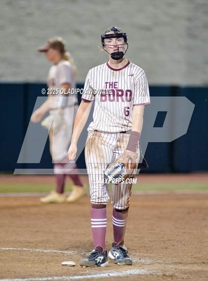 Thumbnail 1 in Grandview vs. Whitesboro (UIL Softball 3A Div 1 Final) photogallery.