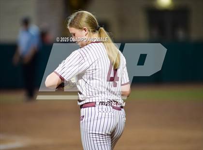 Thumbnail 3 in Grandview vs. Whitesboro (UIL Softball 3A Div 1 Final) photogallery.