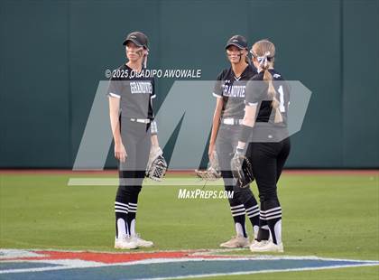 Thumbnail 2 in Grandview vs. Whitesboro (UIL Softball 3A Div 1 Final) photogallery.