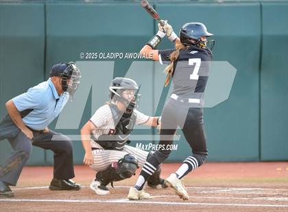 Thumbnail 3 in Grandview vs. Whitesboro (UIL Softball 3A Div 1 Final) photogallery.