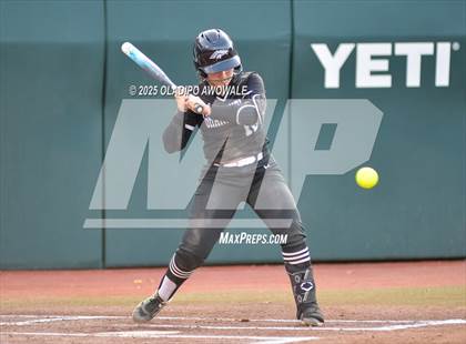 Thumbnail 1 in Grandview vs. Whitesboro (UIL Softball 3A Div 1 Final) photogallery.