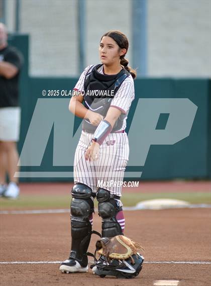 Thumbnail 2 in Grandview vs. Whitesboro (UIL 3A Softball Div 1 State Finals) photogallery.