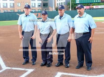 Thumbnail 3 in Grandview vs. Whitesboro (UIL Softball 3A Div 1 Final) photogallery.