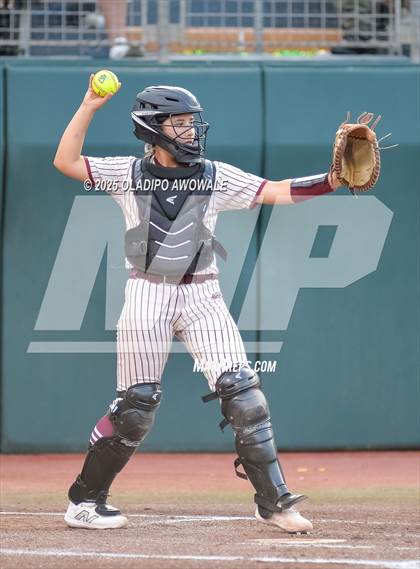 Thumbnail 3 in Grandview vs. Whitesboro (UIL Softball 3A Div 1 Final) photogallery.