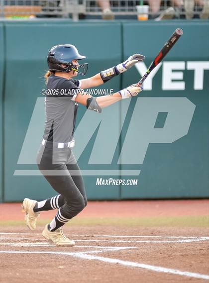Thumbnail 2 in Grandview vs. Whitesboro (UIL Softball 3A Div 1 Final) photogallery.