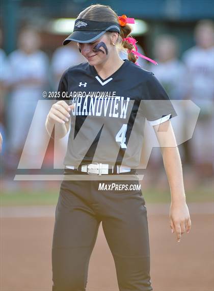 Thumbnail 3 in Grandview vs. Whitesboro (UIL Softball 3A Div 1 Final) photogallery.