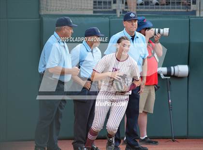 Thumbnail 2 in Grandview vs. Whitesboro (UIL Softball 3A Div 1 Final) photogallery.