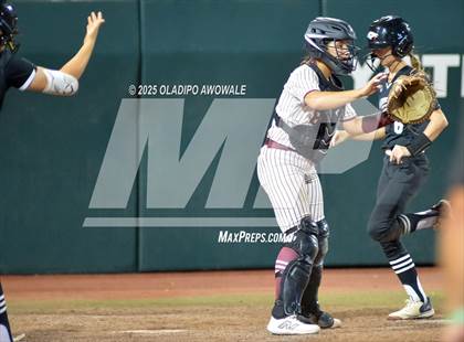 Thumbnail 1 in Grandview vs. Whitesboro (UIL Softball 3A Div 1 Final) photogallery.