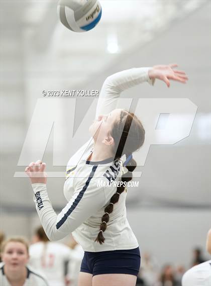 Thumbnail 3 in Grand Blanc vs. Haslett (Beast of the East) photogallery.