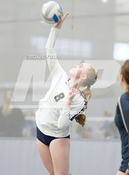 Thumbnail 1 in Grand Blanc vs. Haslett (Beast of the East) photogallery.