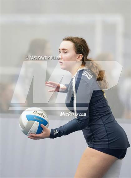 Thumbnail 3 in Grand Blanc vs. Haslett (Beast of the East) photogallery.