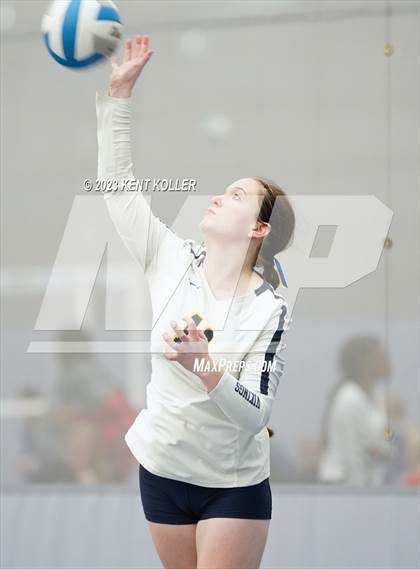 Thumbnail 3 in Grand Blanc vs. Haslett (Beast of the East) photogallery.