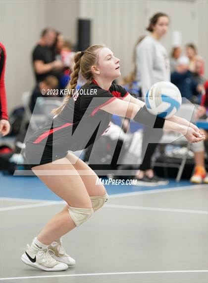 Thumbnail 3 in Grand Blanc vs. Haslett (Beast of the East) photogallery.