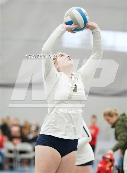 Thumbnail 1 in Grand Blanc vs. Haslett (Beast of the East) photogallery.