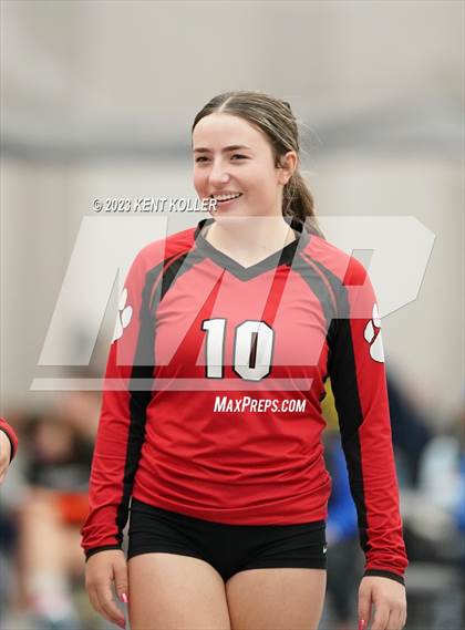 Thumbnail 1 in Grand Blanc vs. Haslett (Beast of the East) photogallery.
