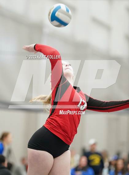 Thumbnail 3 in Grand Blanc vs. Haslett (Beast of the East) photogallery.