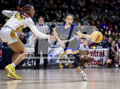 Thumbnail 1 in Clovis vs. Clovis West (CIF CS D1 Championship) photogallery.