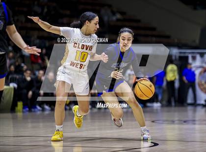 Thumbnail 1 in Clovis vs. Clovis West (CIF CS D1 Championship) photogallery.