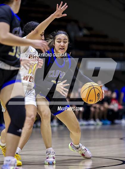 Thumbnail 2 in Clovis vs. Clovis West (CIF CS D1 Championship) photogallery.