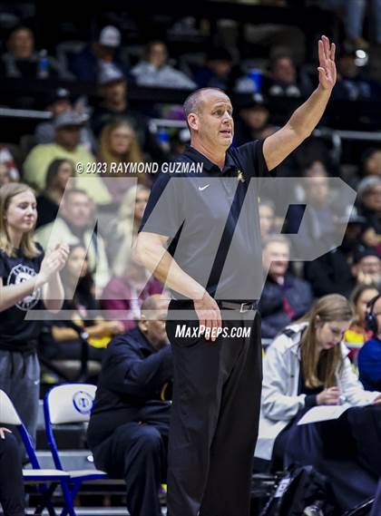 Thumbnail 3 in Clovis vs. Clovis West (CIF CS D1 Championship) photogallery.