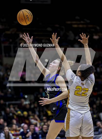Thumbnail 2 in Clovis vs. Clovis West (CIF CS D1 Championship) photogallery.