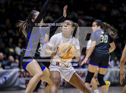Thumbnail 2 in Clovis vs. Clovis West (CIF CS D1 Championship) photogallery.
