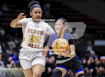 Thumbnail 2 in Clovis vs. Clovis West (CIF CS D1 Championship) photogallery.