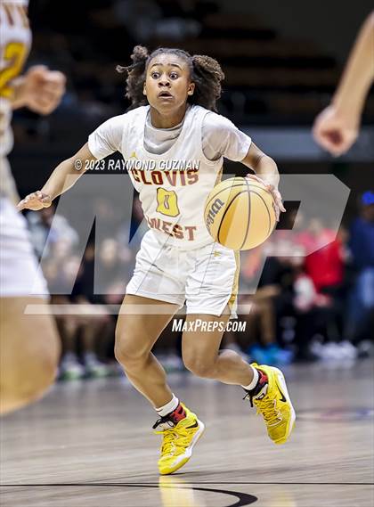 Thumbnail 1 in Clovis vs. Clovis West (CIF CS D1 Championship) photogallery.