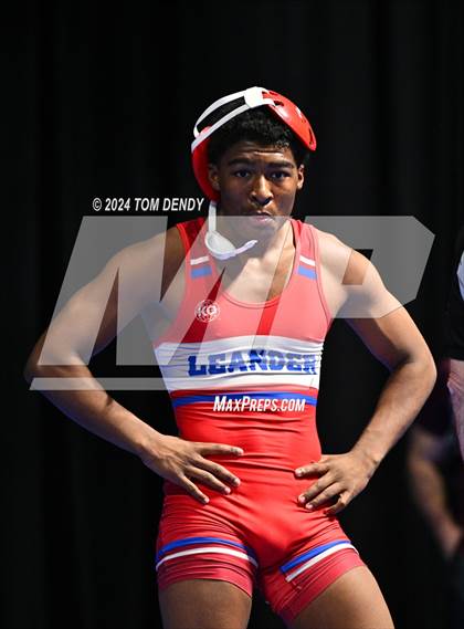 Thumbnail 3 in UIL 5A/6A State Championships - Session 4 photogallery.
