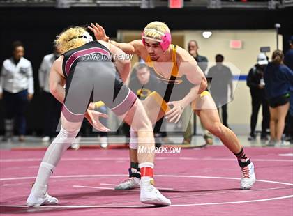 Thumbnail 2 in UIL 5A/6A State Championships - Session 4 photogallery.