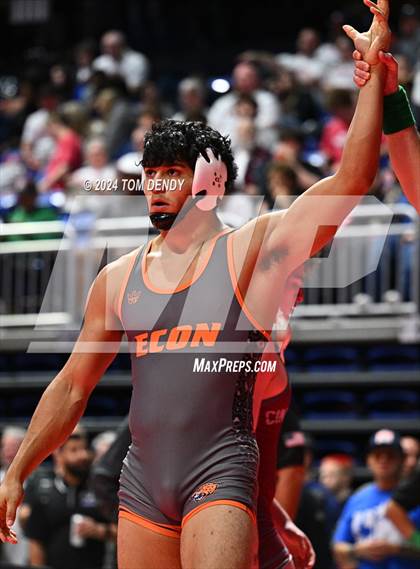 Thumbnail 2 in UIL 5A/6A State Championships - Session 4 photogallery.