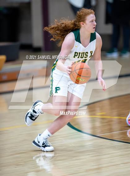 Thumbnail 1 in Bellevue West @ Pius X photogallery.