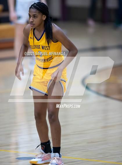 Thumbnail 2 in Bellevue West @ Pius X photogallery.