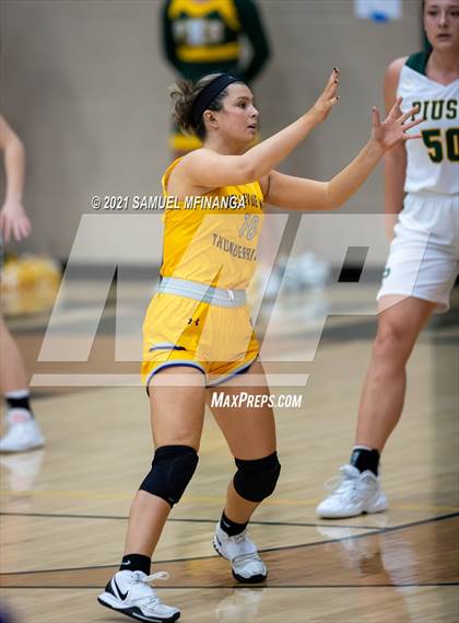 Thumbnail 3 in Bellevue West @ Pius X photogallery.