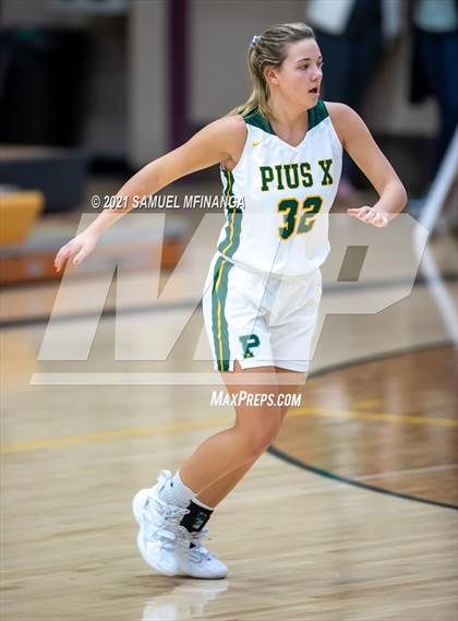 Thumbnail 1 in Bellevue West @ Pius X photogallery.