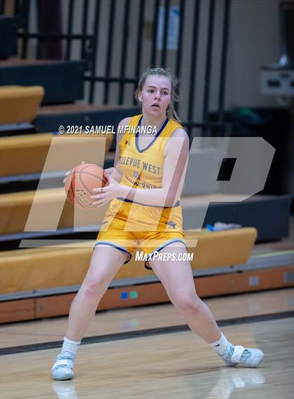 Thumbnail 3 in Bellevue West @ Pius X photogallery.