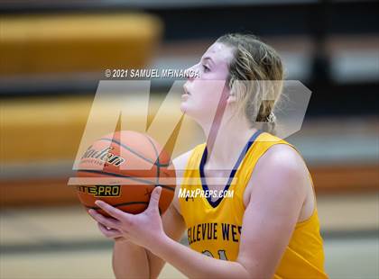 Thumbnail 2 in Bellevue West @ Pius X photogallery.
