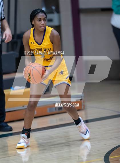 Thumbnail 3 in Bellevue West @ Pius X photogallery.
