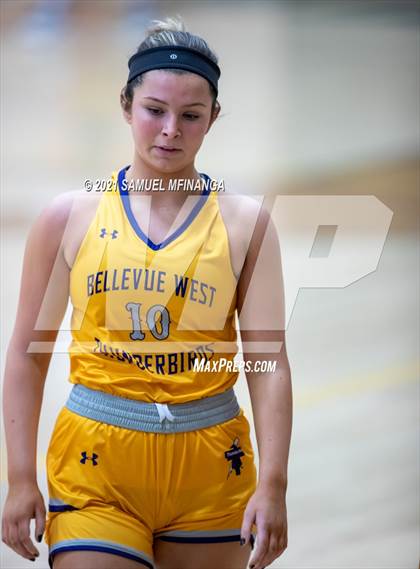 Thumbnail 1 in Bellevue West @ Pius X photogallery.