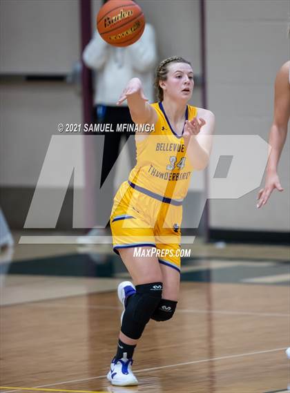 Thumbnail 2 in Bellevue West @ Pius X photogallery.